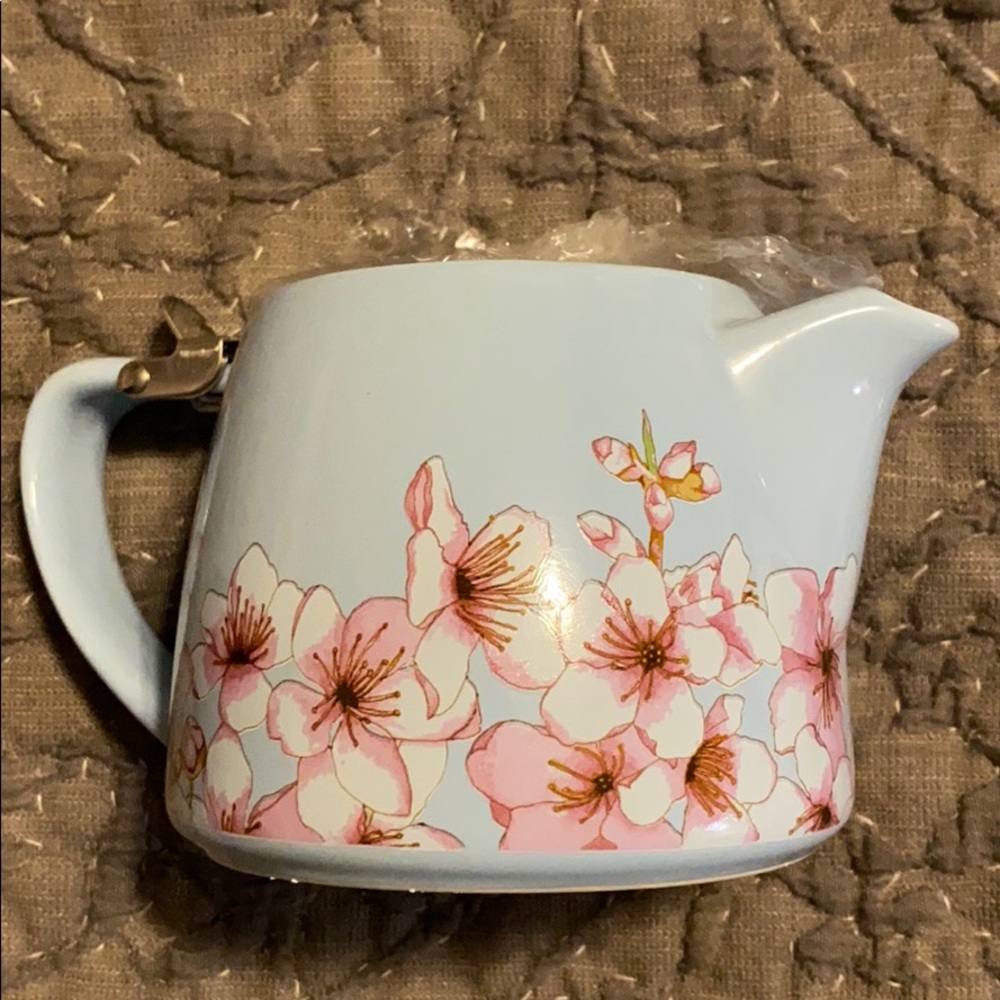 Teapot-New in box